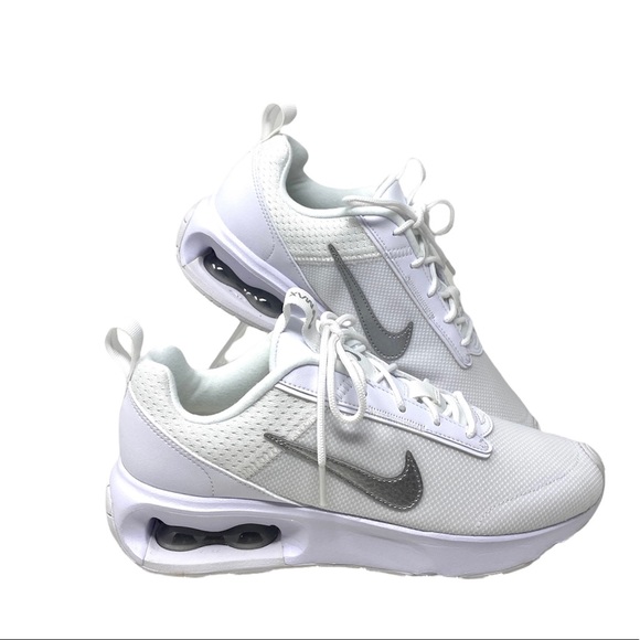 Nike Women’s Sneakers 100 Air Max INtrlk Lite Mesh White Silver DV5695 100 - Picture 6 of 9